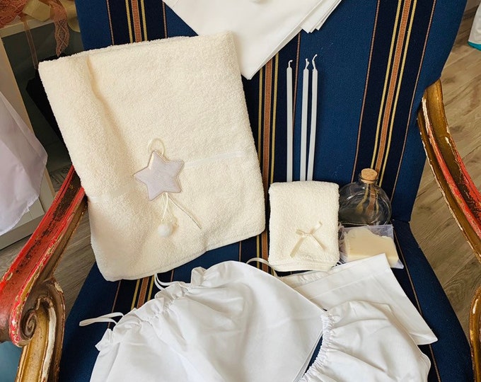 Sparkle star with little diamond belt in off-white baptism set