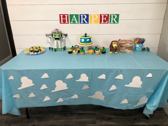 toy story table