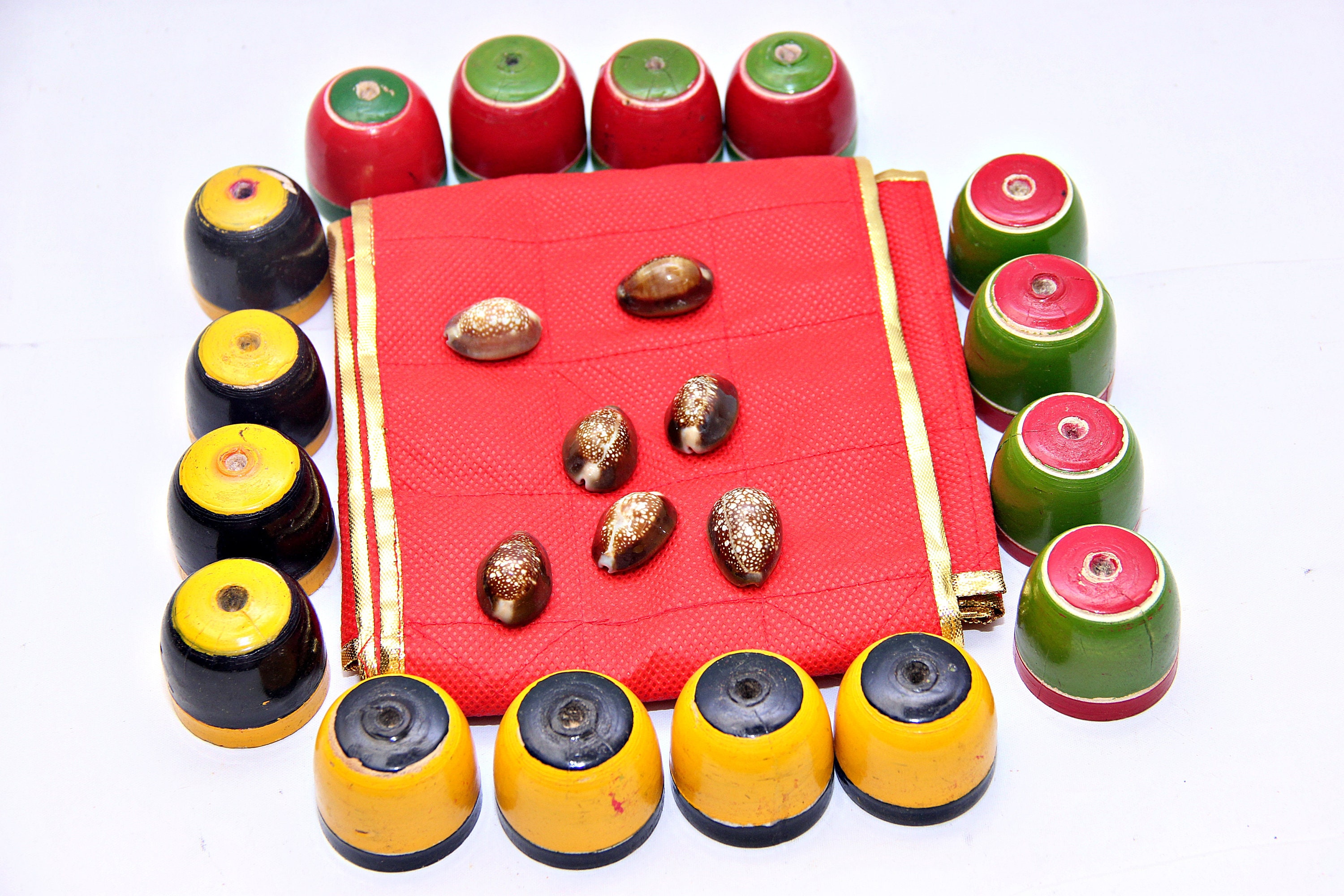 Handcrafted Chaupar Pachisi Game: Traditional Indian Ludo With Cloth ...