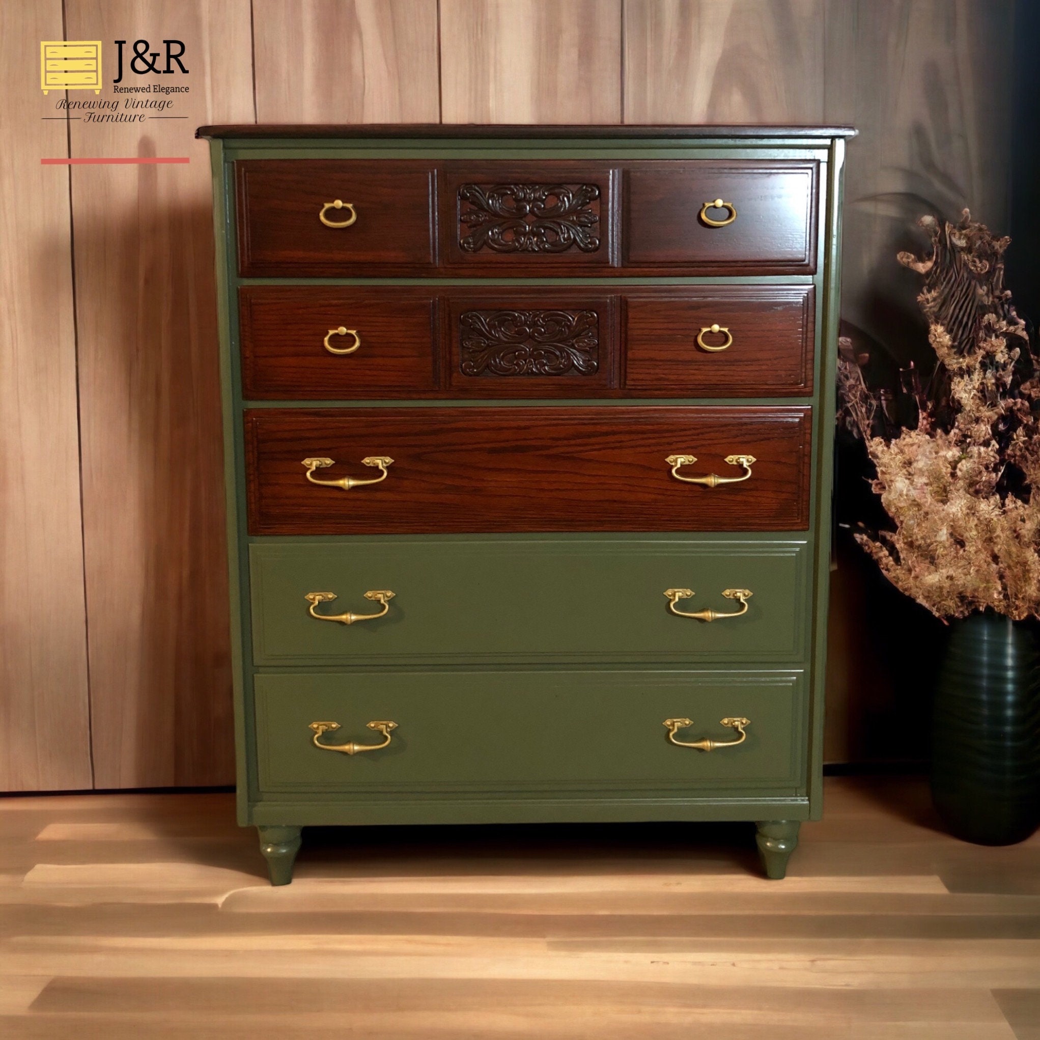 Vintage Walnut Chest of Drawers by Owosso Manufacturing 5 Drawers