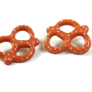 Knot Your Average Pretzel Studs - Gold main image 1