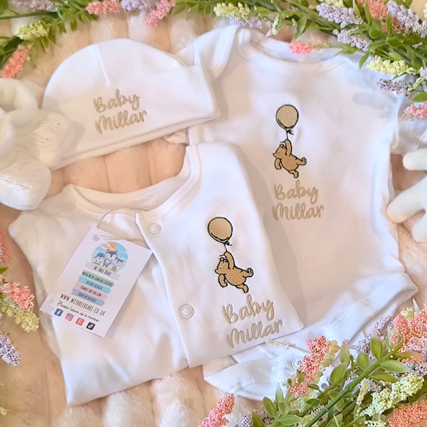 Winnie the Pooh Baby Grow / Personalised Sleepsuit Set / Born in 2024  / Coming Home Outfit / Winnie the Pooh Baby Clothes / Baby Shower