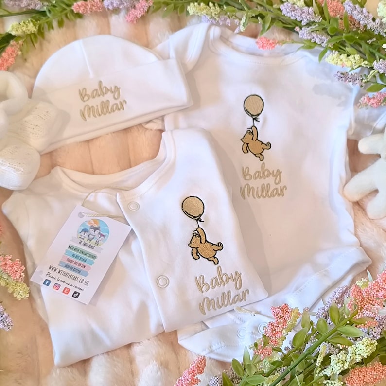 Winnie the Pooh Babygrow / Personalised Sleepsuit Gift Set / Born in 2025  / Coming Home Outfit / Embroidered Name Clothes / New Baby Shower