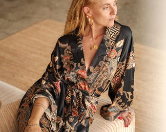 Kimono Bali para mujer, bata larga de satén negro y dorado, hasta el suelo, regalo de aniversario de lujo.