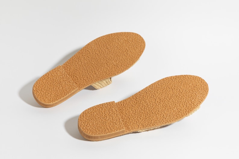 TORÉ Moroccan artisan raffia sandals - sole