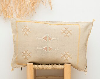 Moroccan Light Gray Cactus Silk Lumbar Pillow / No.417