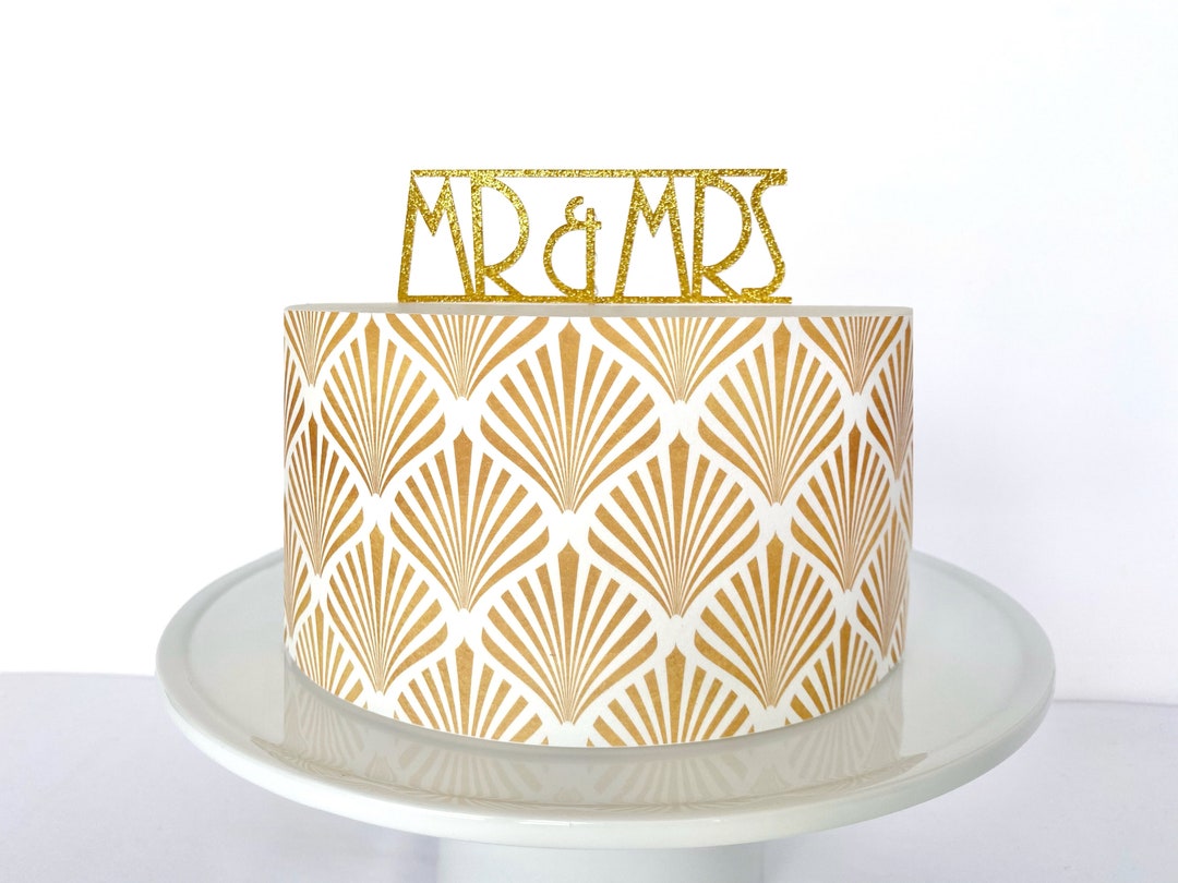Watercolor and Gold Leaf Cake DIY Kit - Sprinkle Bakes