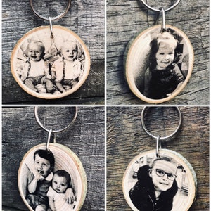 Personalised Wooden Keyring, personalised wooden mothers gift, Mothers Day gift,wooden engraved keychain,Photo keyring,Mothers Day present Black and white