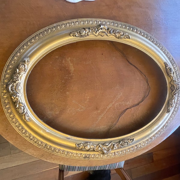 Antique Gilded Age 1880's Oval Convex Bubble Glass Gilt Wood Frame 25" x 19"  #2