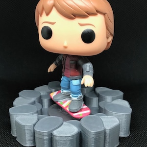 Zurück in die Zukunft Marty McFly Hoverboard Funko Pop Display Stand 3D Print Cake Topper (Funko Pop nicht enthalten)