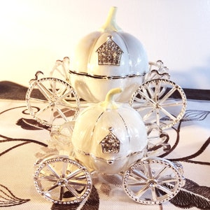 Pumpkin Carriage Jewelery Box, Cinderella pumpkin carriage, Valentines&#39; day/Mother&#39;s Day/Birthday/Wedding/Christmas Gift, Gift for Her