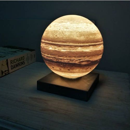 Veilleuse planète Jupiter | Lampe imprimée en 3D | Lampe de bureau moderne | Astrologie | Cadeau pour elle / lui | Lampe thème chambre d'enfant du système solaire