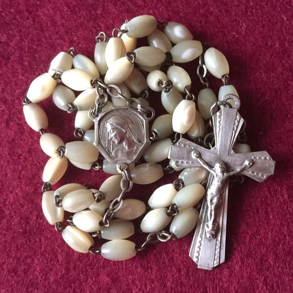 Vintage french MOP catholic rosary with Virgin Mary medal, mother-of-pearl and silver metal prayer rosary for women, 1900s rosary gift