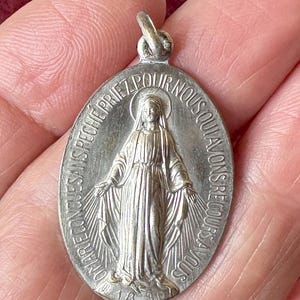 Large Vintage French Mary catholic religious medal, Mary Lady of Graces pendant, Miraculous medal, protection medal, Mary devotion gift