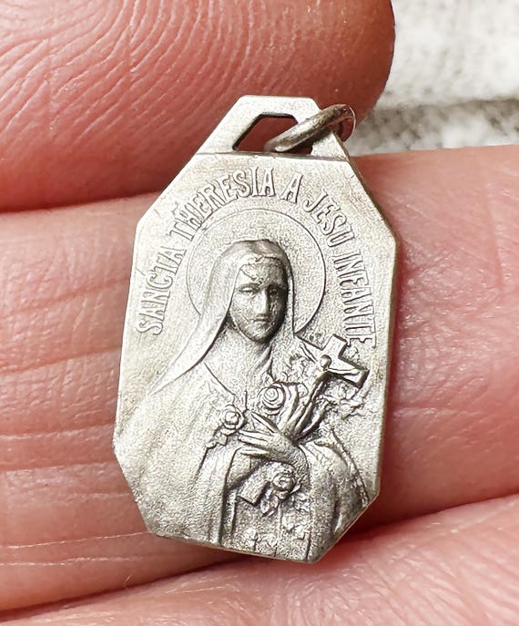 Antique French Saint Therese Medal 1930s, Little Flower Lisieux catholic Protection pendant