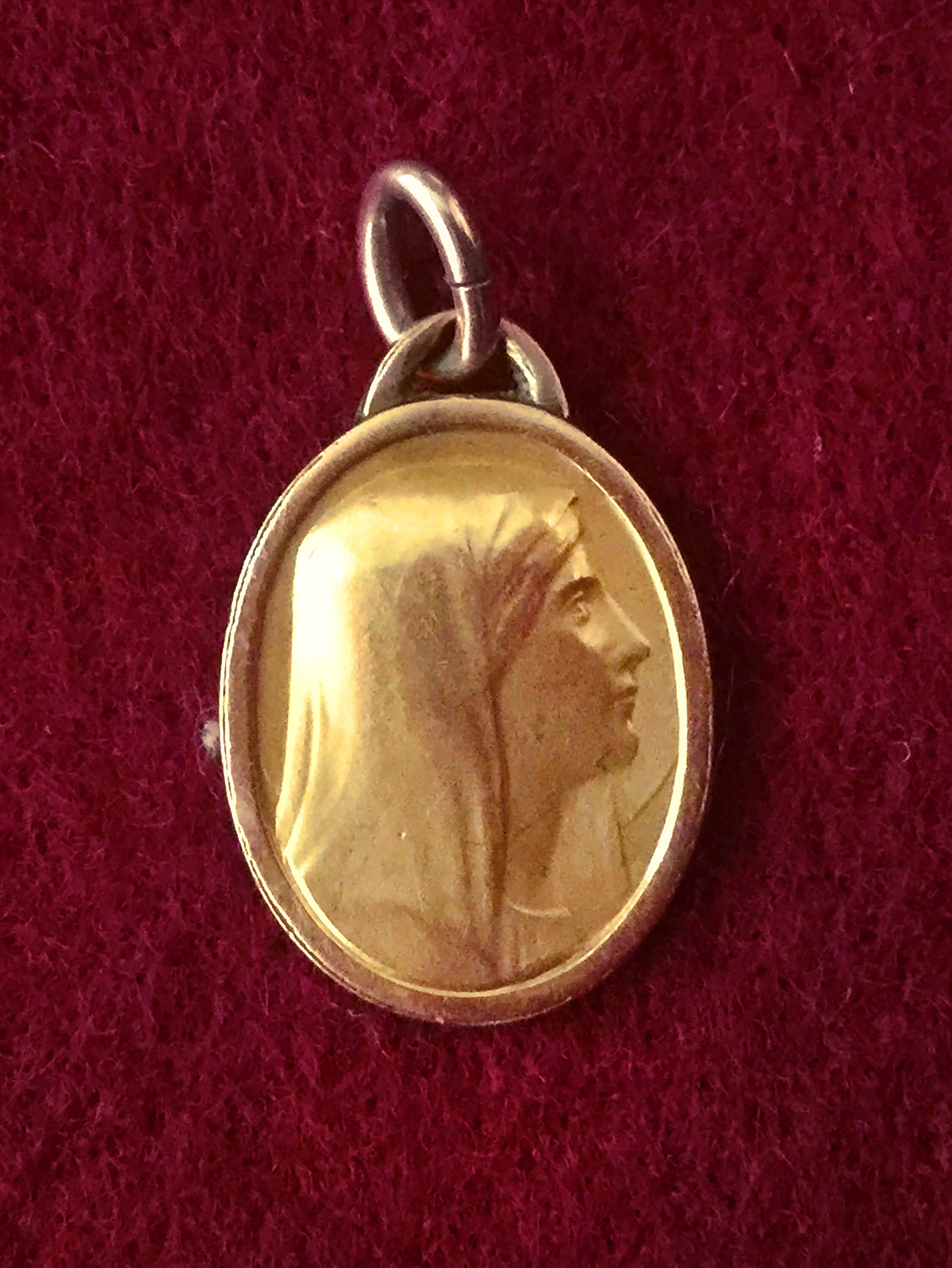 Jadeiet - ketting gebroken borden - roestvrijstalen zetting aan een 24-inch roestvrijstalen ketting, jadeietsieraden, groen melkglas - Nederland