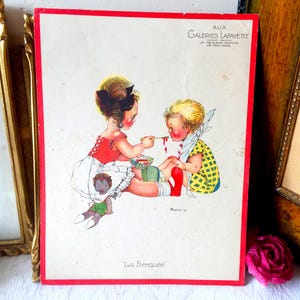 Franse kinderhandelskaart, grote reclameposter met kinderen, oude handelsposterillustratie, kindermode 1920, Galerie Lafayette Paris