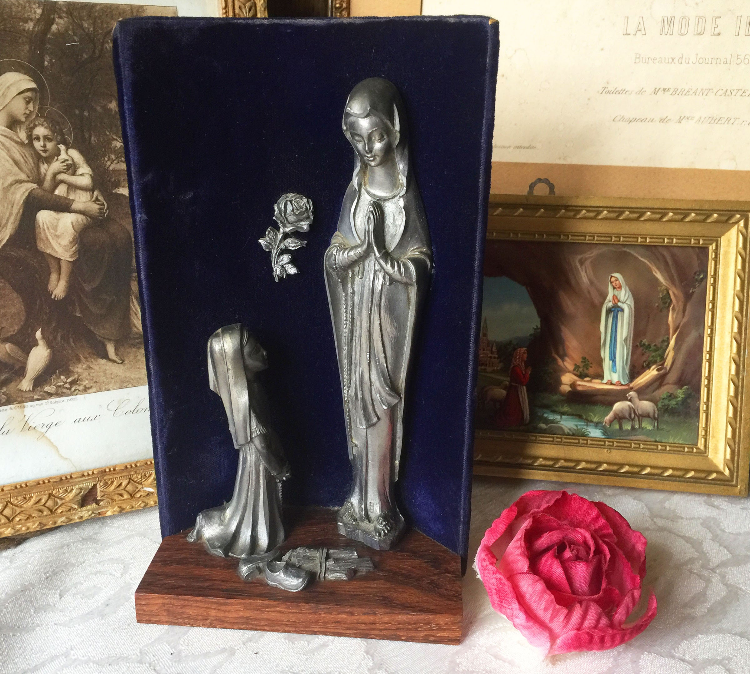 Cadre Figurine Religieuse Catholique Vierge Marie Lourdes Vintage Français, Décor Souvenir Lourdes,