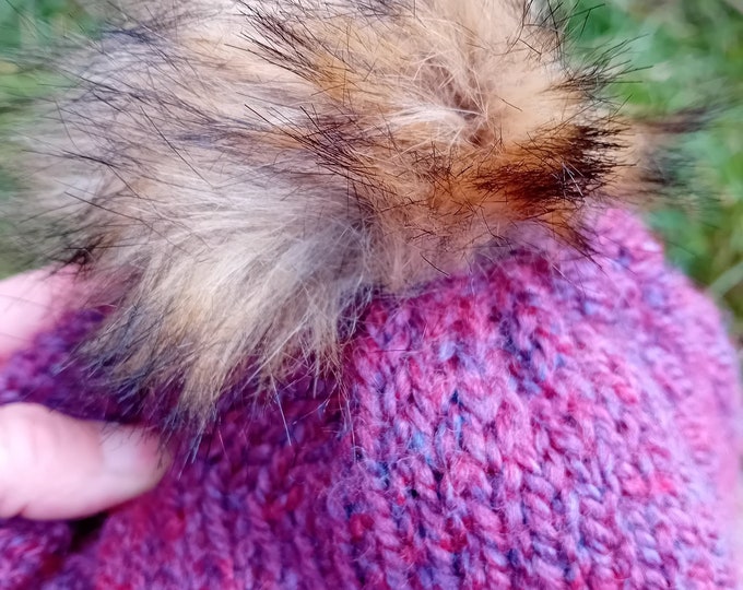 Beautiful Bobble Hat - Various Colours