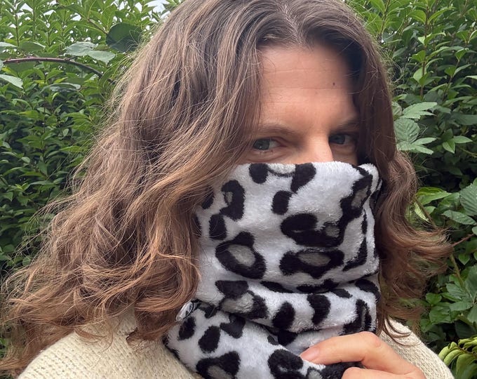 Neck Warmer Snow Leopard Print Supersoft Cuddle Fleece Gaiter/Snood for Toddler, Child, Adult