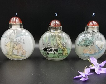 Vintage Chinese Glass Snuff Bottle: Reverse Painted Farm