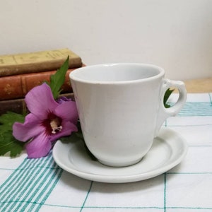 Antieke Franse bistro zware brulot koffiekop uit eind 19e eeuw. Franse witgoed espressokopjes Kitchenalia. Franse Bistro Restaurantgerei