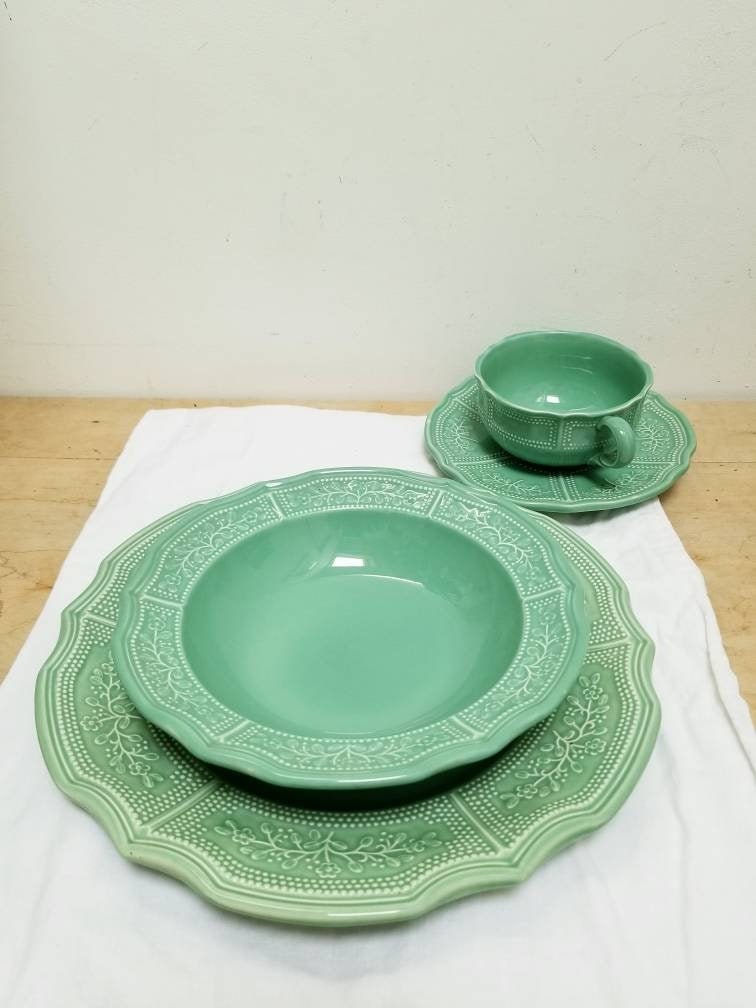 Vintage Français Faience From Kg Luneville Set For One in Moss Green. 4 Piece Set.