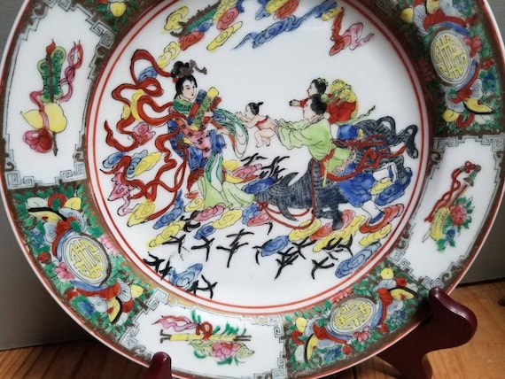Vintage Decorative Chinese Cantonese Hand Painted Plate 1950