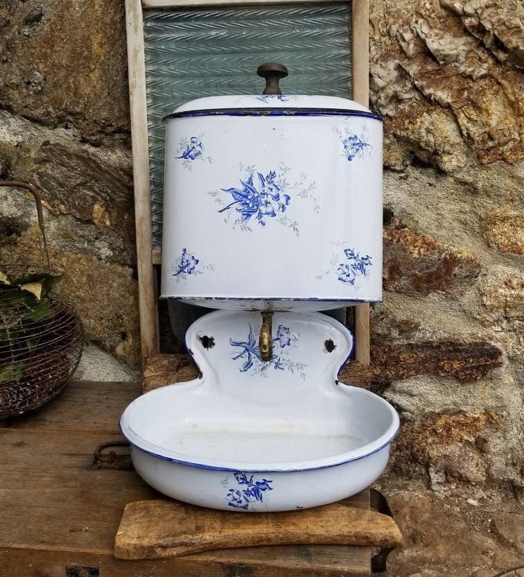 Vintage Français Salle de Bain en Émail Lavabo Réservoir d'eau et Lavabo avec Décoration Florale Ble