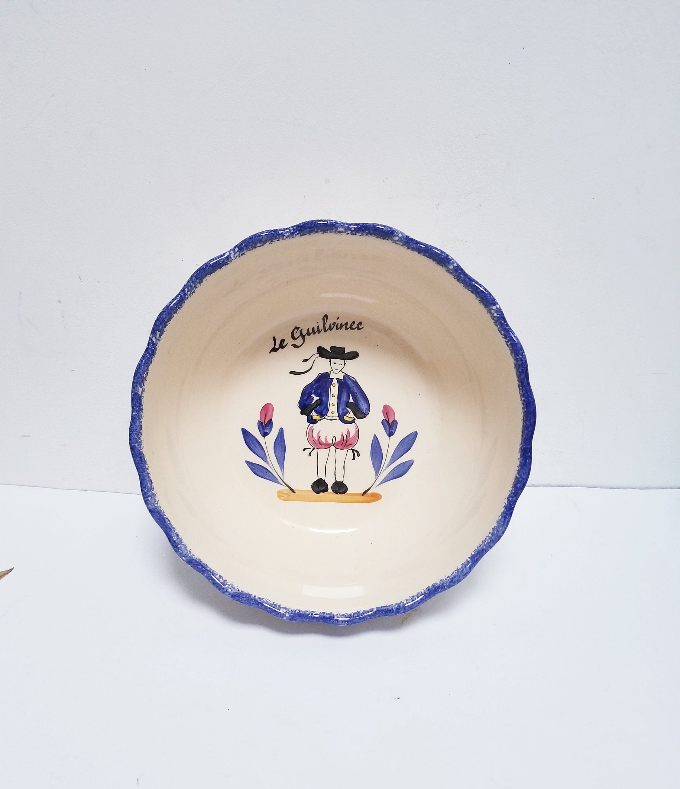 Vintage Français Le Guilvinec Grand Souvenir Ceramic Bowl. Quimper Style Bretagne Hand Painted Tradi