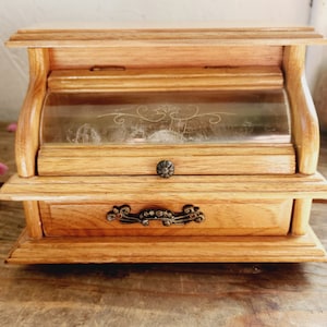 Boîte à bijoux en bois vintage en forme de piano droit