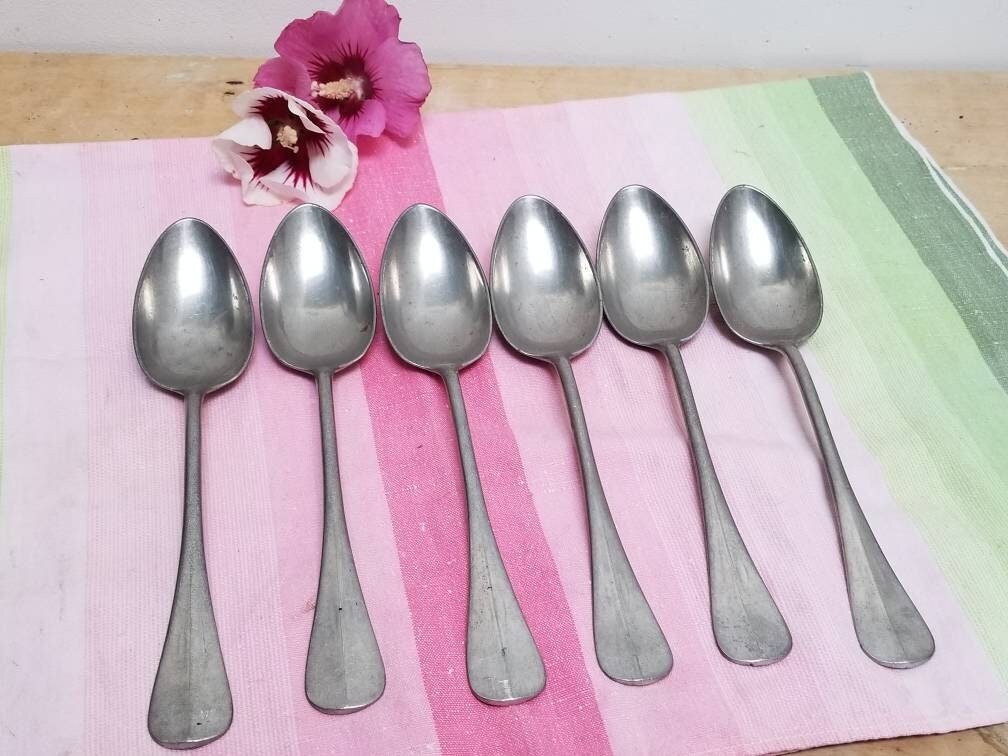 Français Vintage Set de 6 Cuillères à Dessert Portant La Mention Metal Diamant'
