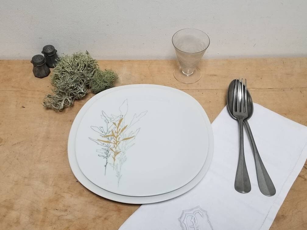 Vintage Français Paire de Raynaud & Co Rare Limoges Assiettes en Porcelaine Décorées Par Lr Maillet 