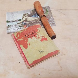 Jahrgang 1940 Plus Petit Atlas Du Monde. Französischer Text kleiner Atlas