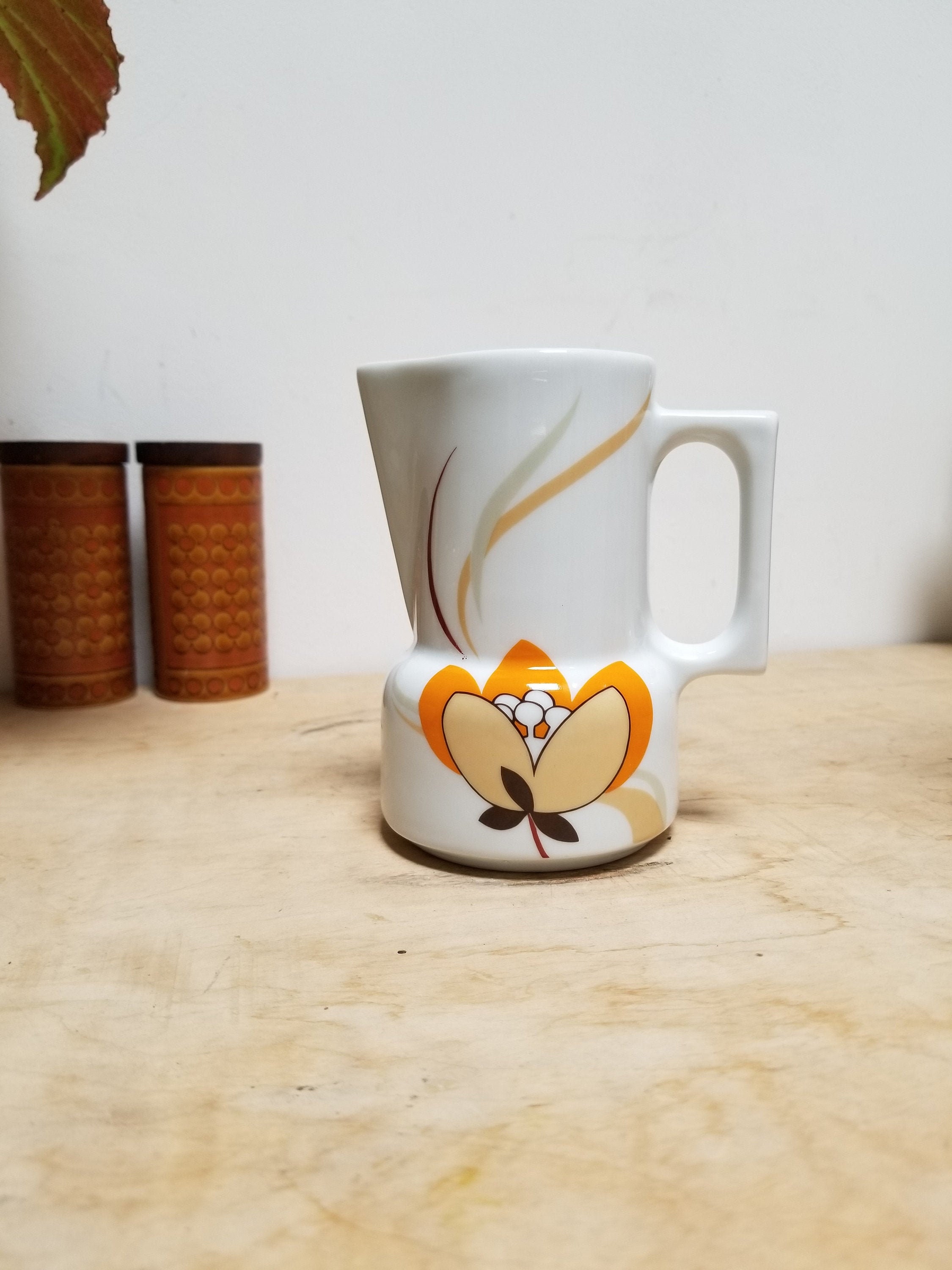 Vintage Français Berry Porcelain Creation Lourioux Pitcher. Rétro Français. 60S Flower Power. Petite