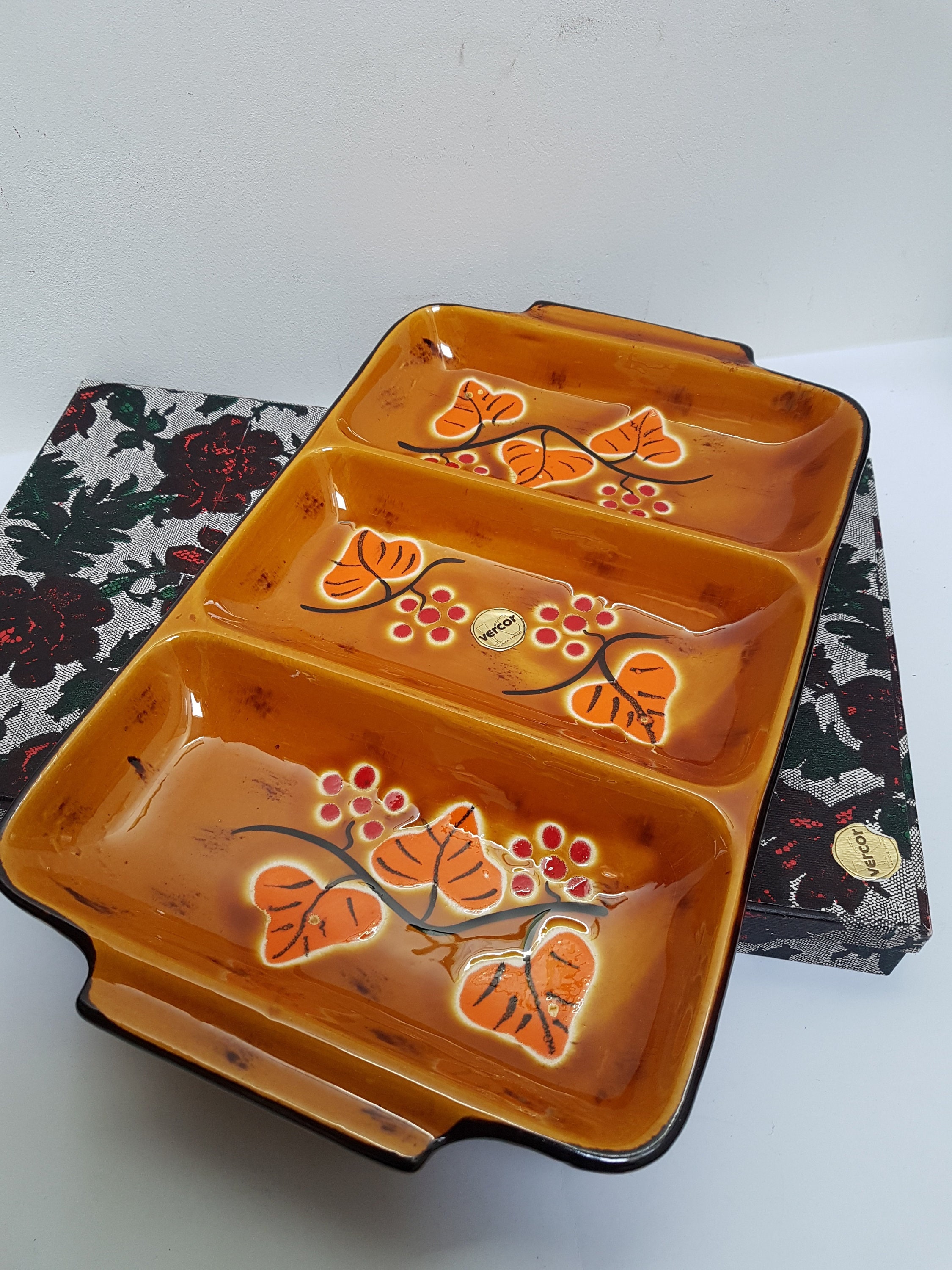 Plat de Service Vintage Poet Laval. Rétro Couleurs d'automne Plat en Trois Parties. Fabriqué France.