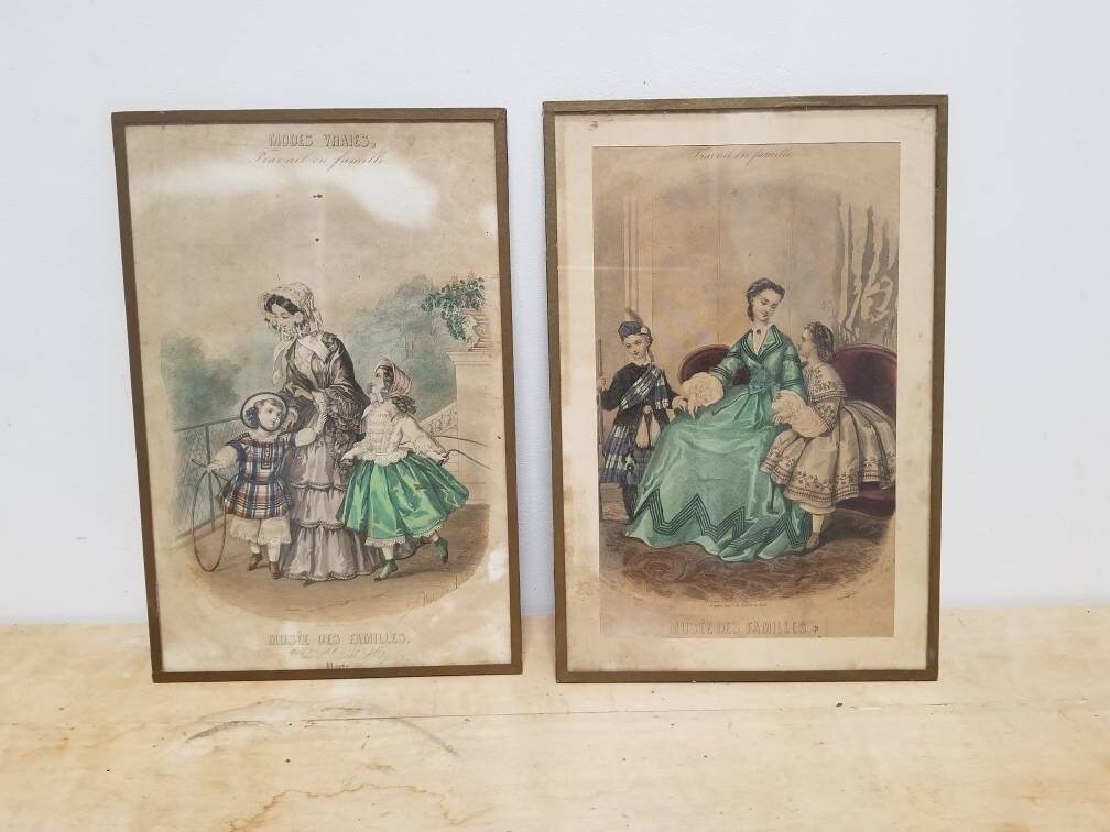 Ensemble d'impressions Antiques Français de 2 Du Musée La Famille.