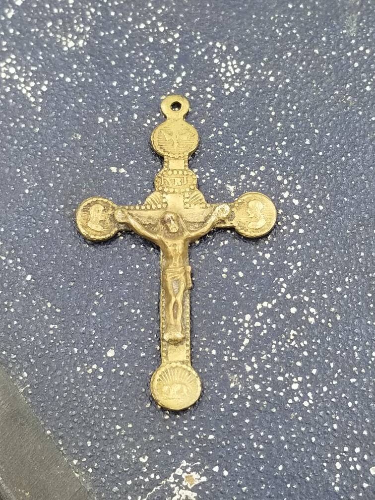 Antique Français Souvenir de Mission Bronze Crucifix Inri