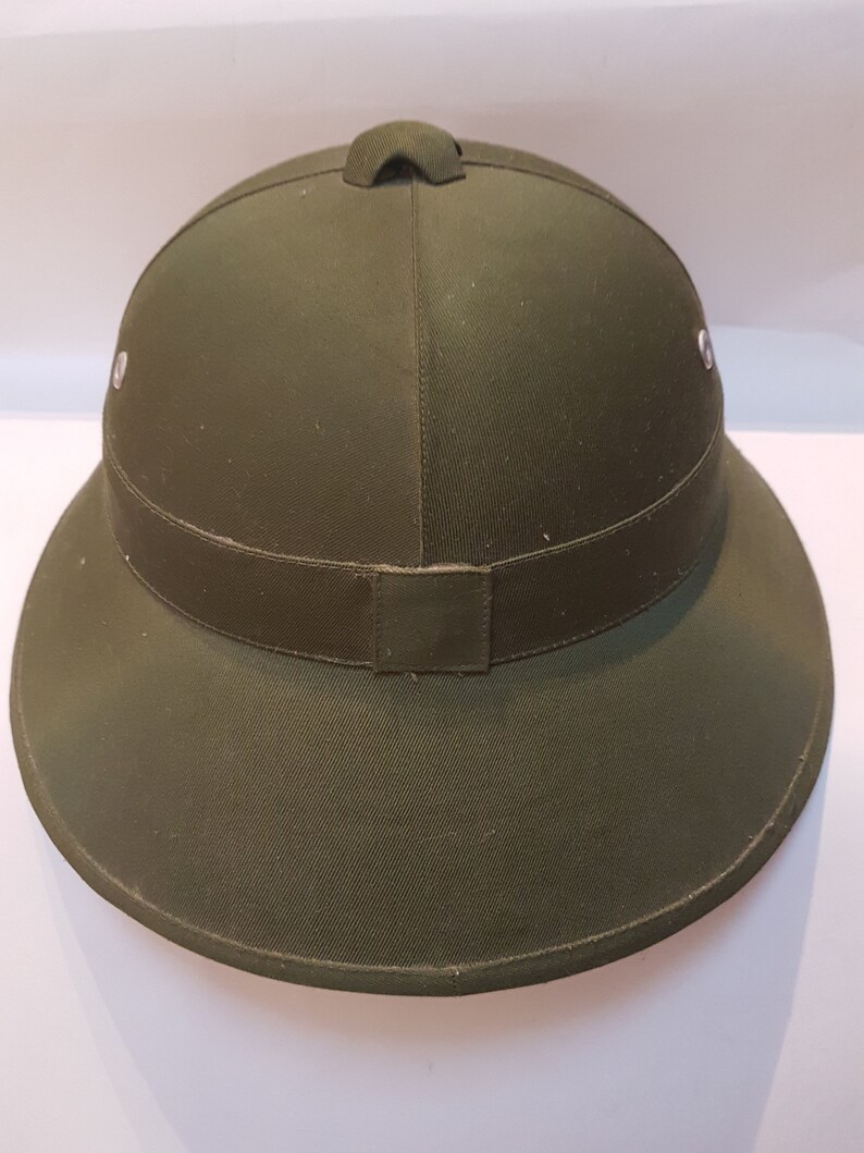 1960s Partito Comunista Hunter Green Canvas Pith Helmet Vintage North ...