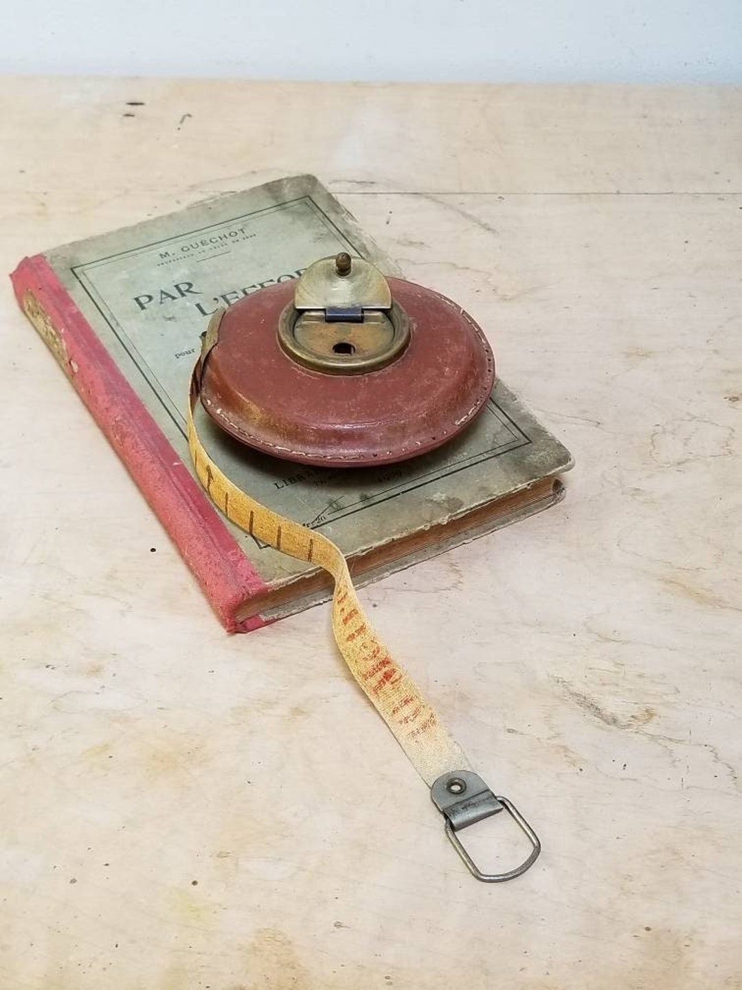 Wired-linen tape measure sample, British, 1928
