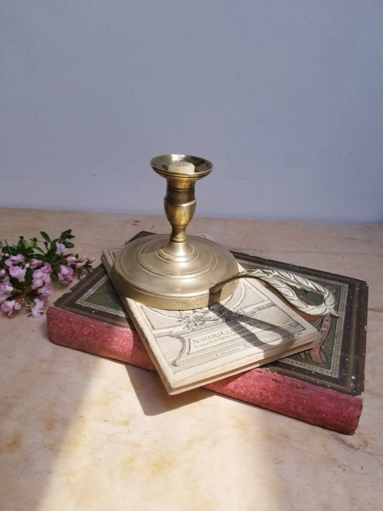 Vintage Français Petit Porte-Bougie de Chambre Lit en Laiton avec Poignée à Motif Longues Feuilles