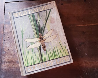 Libro antiguo de edición de 1928 sobre naturaleza salvaje y vida rural en tapa dura