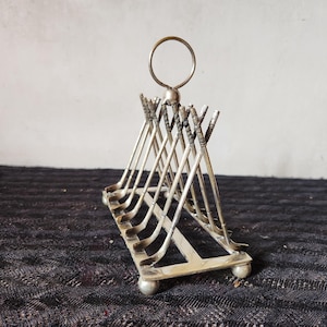 Vintage Silver Plated Golf Club Toast Rack: Novelty Breakfast Table Decor