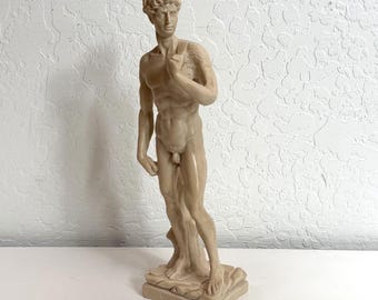 Vintage Sculpture of Michelangelo’s David | Museum Statue