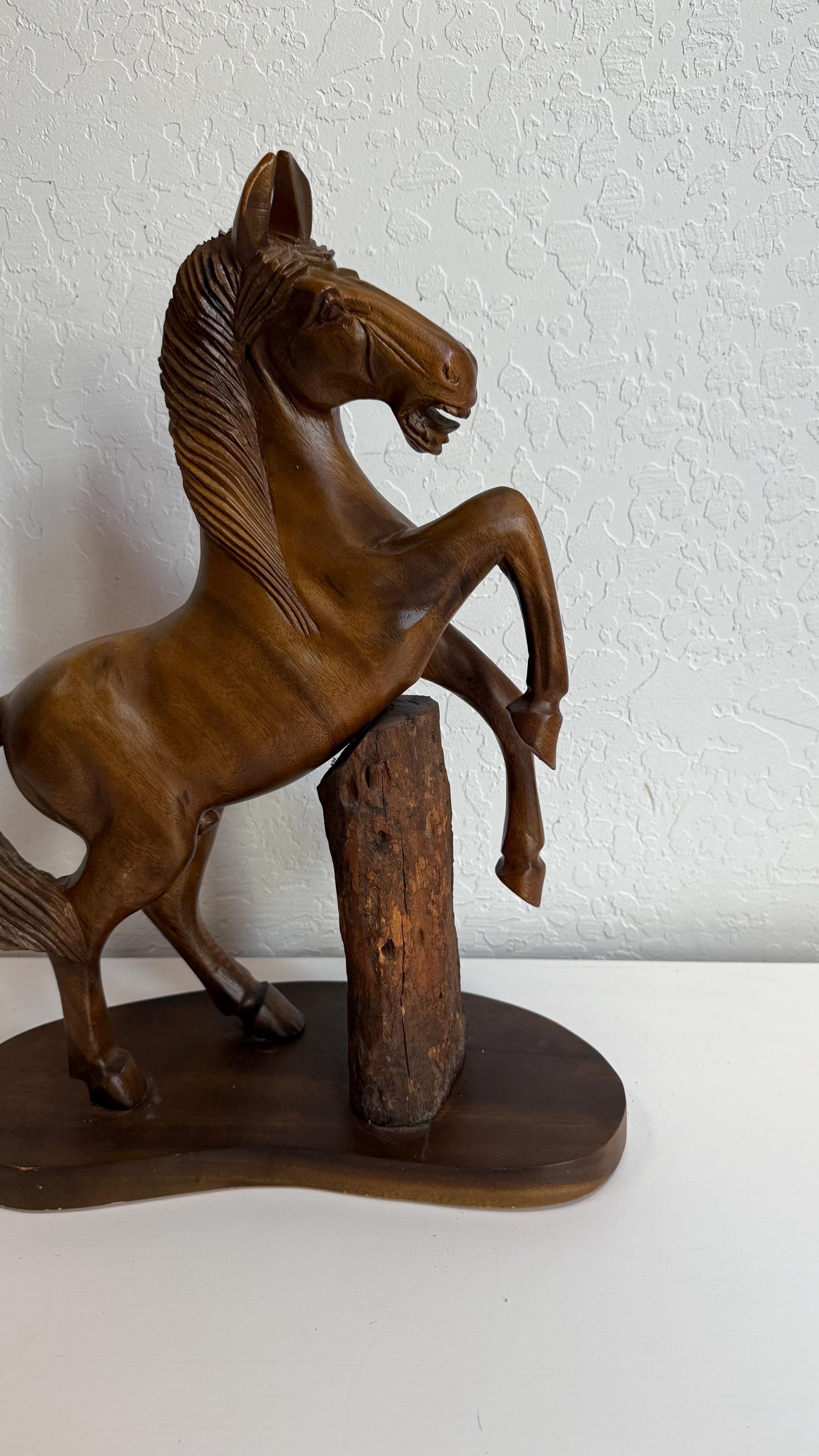 木製 ヴィンテージ 馬 大きなヴィンテージの木製彫刻馬 - Etsy 日本