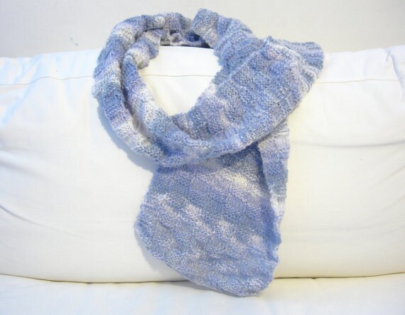 Knit scarf Xmas gift for her. Light violet scarf hand knit scarf. Daughter gift. Gift-for-mom Woman scarf. Winter acccessory