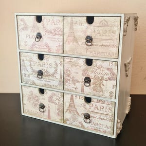 Mini storage chest vintage look