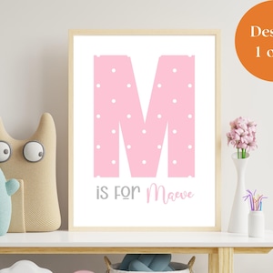 Arte de pared con letra M grande para guardería, impresión inicial personalizada para niña / 8 diseños / Efecto lino A4 / Regalo con nombre personalizado