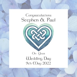 Carte de mariage gay en anglais ou en irlandais avec coeur d'amour bleu, personnalisée pour deux mariés, Mr et Mr Félicitations