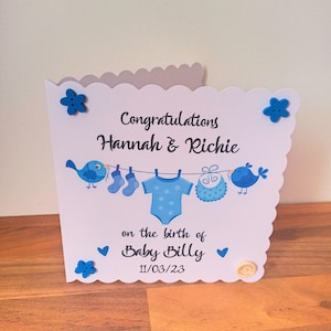 Jolie carte de corde à linge pour bébé, félicitations, c'est un nouveau bébé fait main